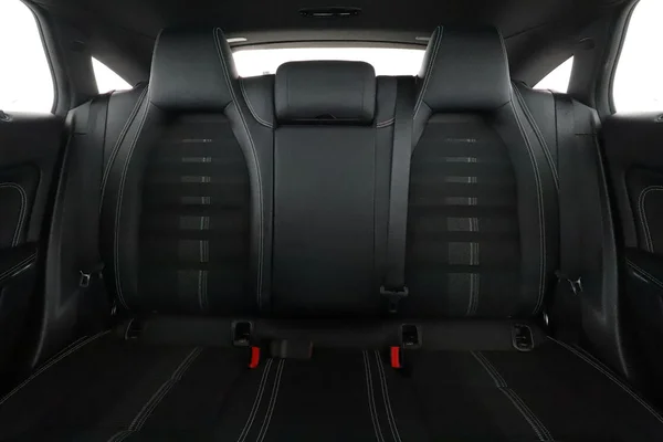 Mercedes-Benz CLA-Klasse (2018) — foto 6 van 16