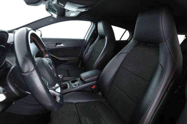 Mercedes-Benz GLA-Klasse (2017) — foto 16 van 16