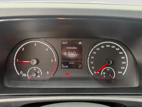 VOLKSWAGEN Caddy Cargo Dsl (2024) — foto 18 van 36