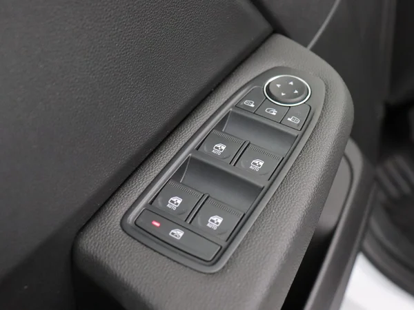RENAULT Clio (2025) — foto 19 van 27