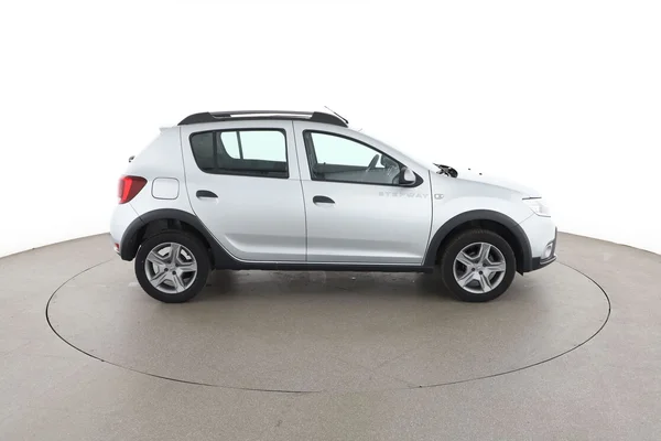 Dacia Sandero (2019) — foto 13 van 16