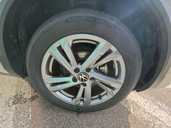 VOLKSWAGEN T-Roc (2024) — foto 16 van 23