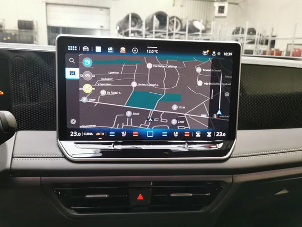 VOLKSWAGEN Tiguan (2026) — foto 4 van 15