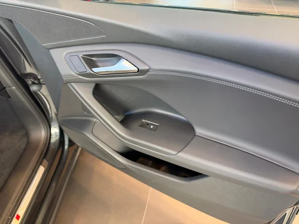 AUDI Q6 Sportback e-tron (2026) — foto 9 van 24