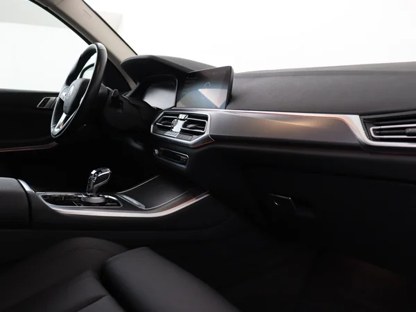 BMW X5 (2022) — foto 3 van 33
