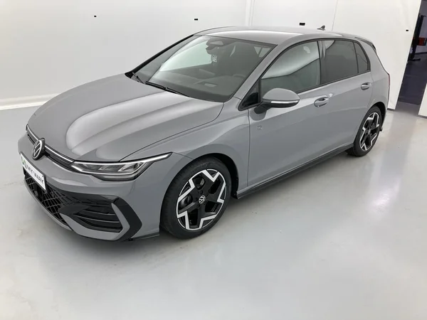 VOLKSWAGEN Golf VIII (2025) — foto 20 van 36