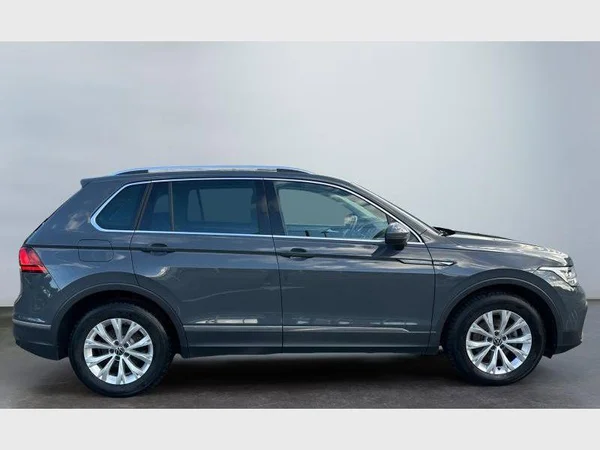Volkswagen Tiguan (2023) — foto 23 van 33