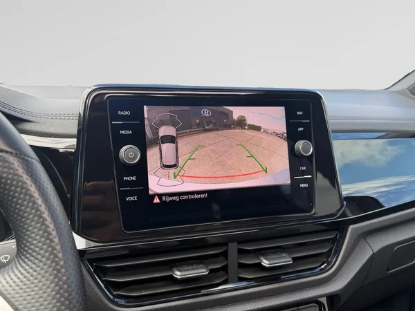 VOLKSWAGEN T-Roc (2023) — foto 11 van 23