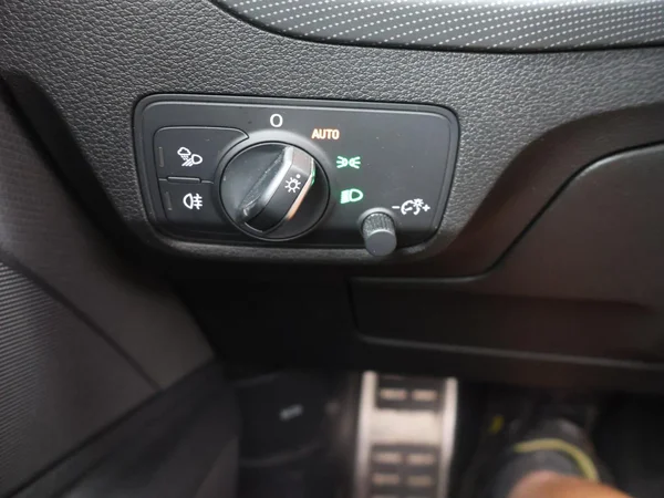 AUDI Q2 (2022) — foto 16 van 29