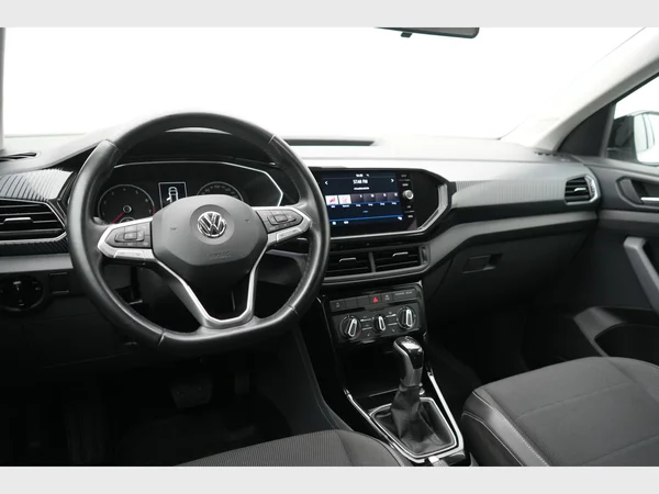 VOLKSWAGEN T-Cross (2019) — foto 11 van 22
