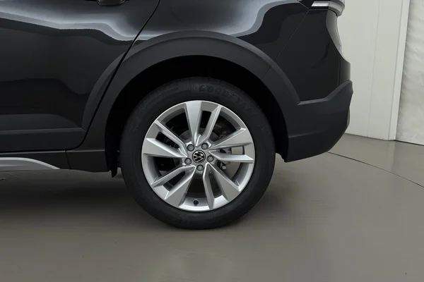 Volkswagen Taigo — foto 13 van 16