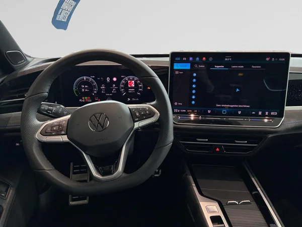 VOLKSWAGEN Passat Variant eHybrid (PHEV) (2026) — foto 18 van 21