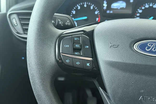 Ford Fiesta (2018) — foto 6 van 27
