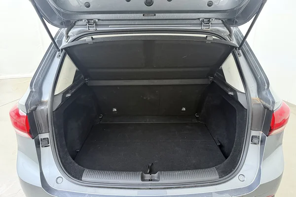 MG Zs (2025) — foto 16 van 20