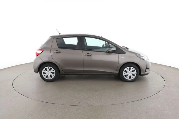 Toyota Yaris (2018) — foto 13 van 16