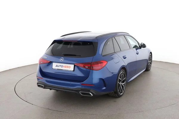 Mercedes-Benz C-Klasse (2025) — foto 12 van 16