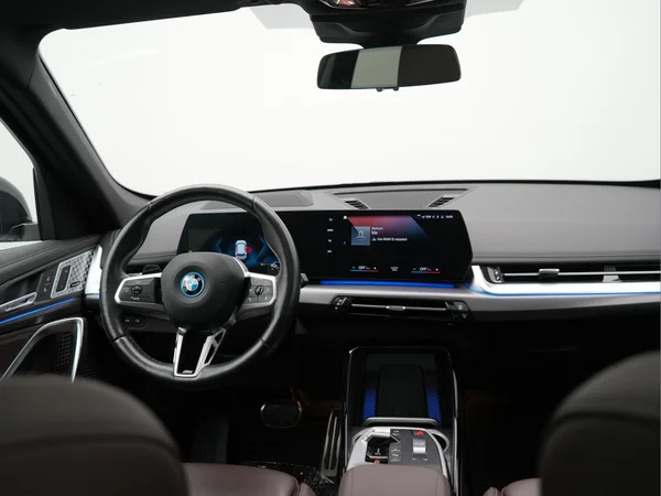 BMW X1 PHEV (U11) (2023) — foto 10 van 54
