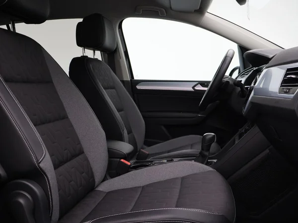 VOLKSWAGEN Touran (2025) — foto 29 van 31