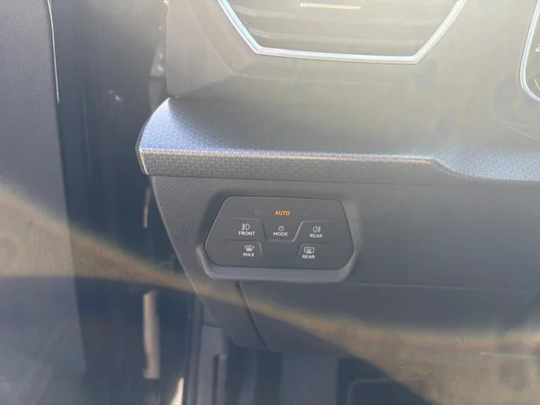 SEAT Leon ST (2025) — foto 8 van 24
