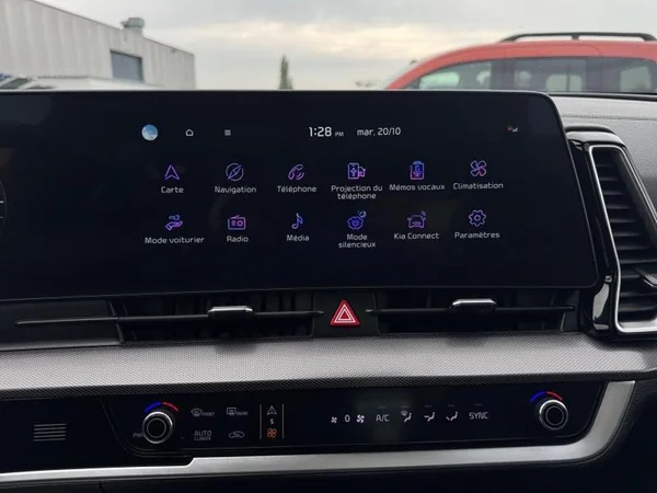 KIA Sportage (2022) — foto 13 van 28