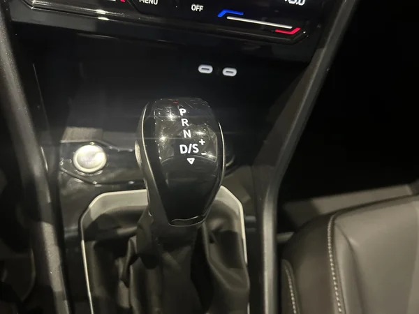 Volkswagen T-Roc (2023) — foto 7 van 20
