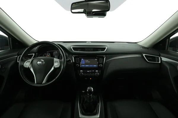 Nissan X-Trail (2017) — foto 3 van 16