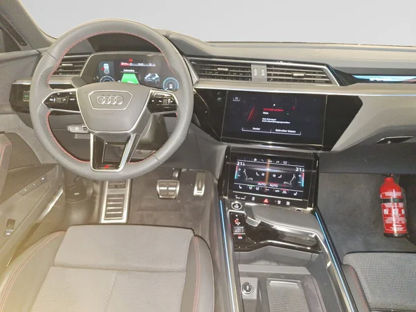 AUDI Q8 e-tron Sportback (2025) — foto 9 van 24