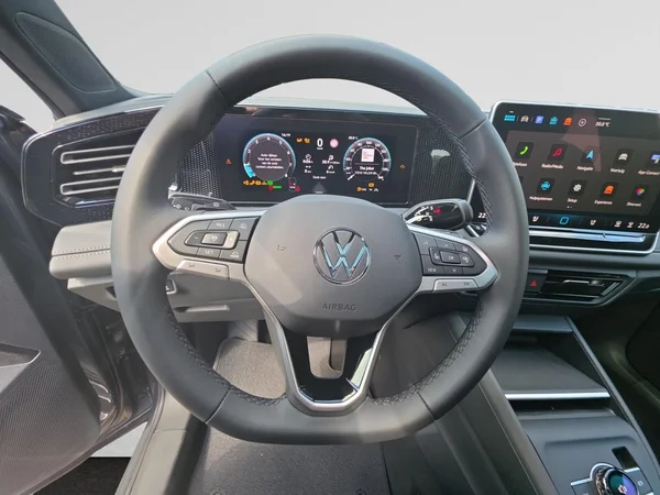 VOLKSWAGEN Tiguan (2026) — foto 4 van 24