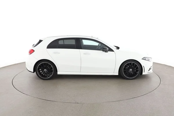 Mercedes-Benz A-Klasse (2021) — foto 13 van 16