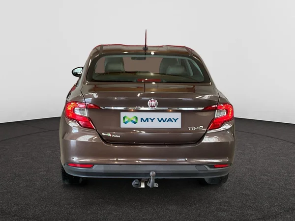 FIAT Tipo Sedan (2016) — foto 17 van 22