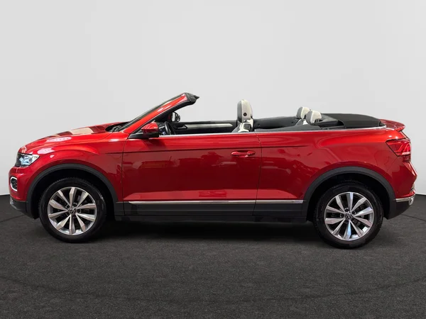 VOLKSWAGEN T-Roc Cabriolet (2022) — foto 12 van 24