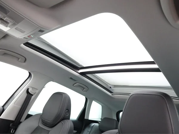 SKODA Karoq (2022) — foto 14 van 21