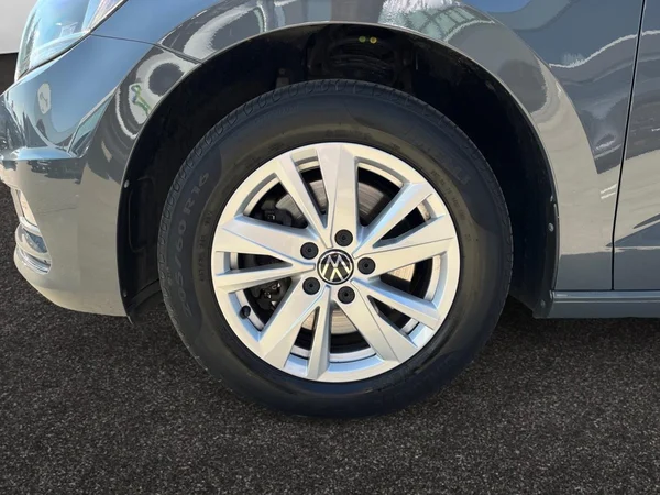 VOLKSWAGEN Touran Dsl (2022) — foto 14 van 22