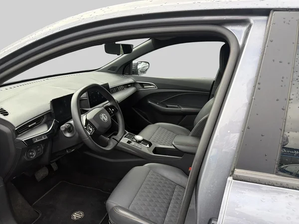 MG MG3 (2024) — foto 3 van 22
