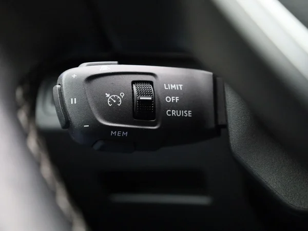 Peugeot 3008 (2021) — foto 13 van 46