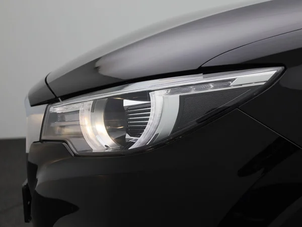 MG ZS EV (2021) — foto 7 van 42