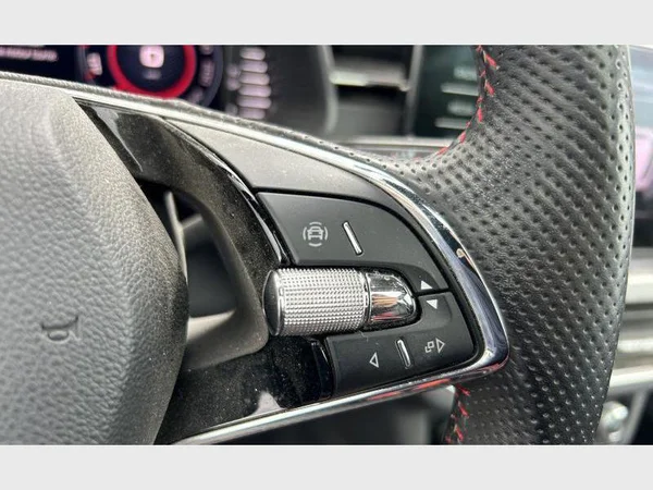 Skoda KAMIQ (2021) — foto 21 van 30