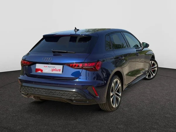 AUDI A3 Sportback PHEV (2025) — foto 12 van 19