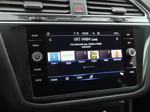 Volkswagen Tiguan (2022) — foto 6 van 27