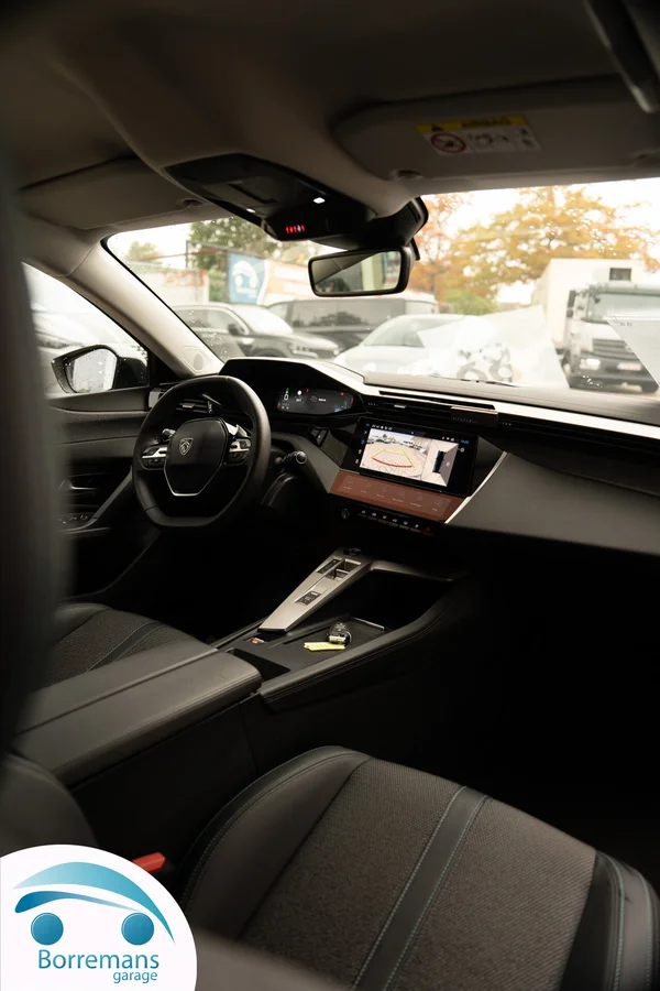 Peugeot 308 (2023) — foto 15 van 60