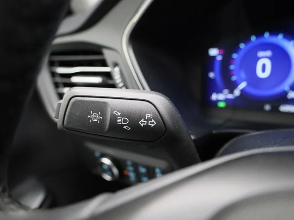Ford Kuga (2024) — foto 11 van 39