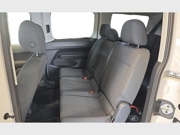Volkswagen Caddy Maxi (2022) — foto 3 van 30