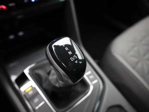 VOLKSWAGEN Tiguan (2023) — foto 19 van 20