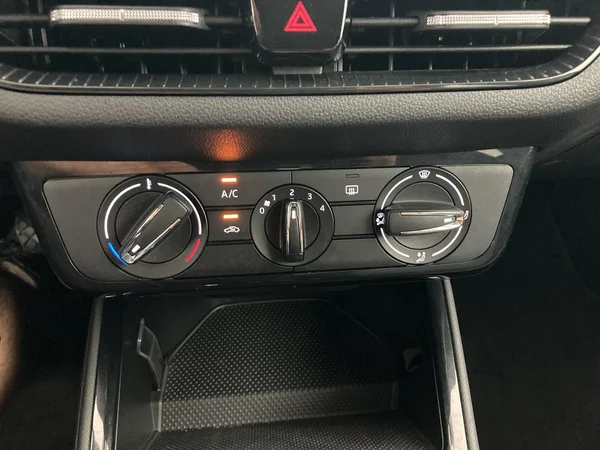 SKODA Fabia (2024) — foto 11 van 35