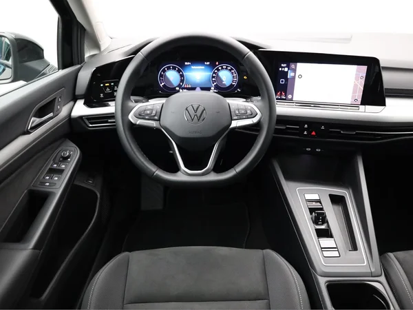 VOLKSWAGEN Golf VIII SW (2024) — foto 5 van 23