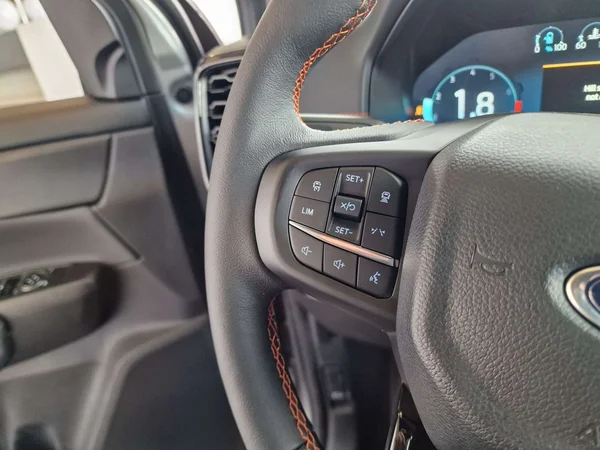Ford Ranger — foto 2 van 16