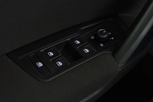 Volkswagen Tiguan (2022) — foto 4 van 37