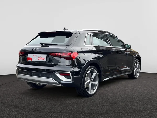 AUDI A3 Allstreet (2024) — foto 11 van 15