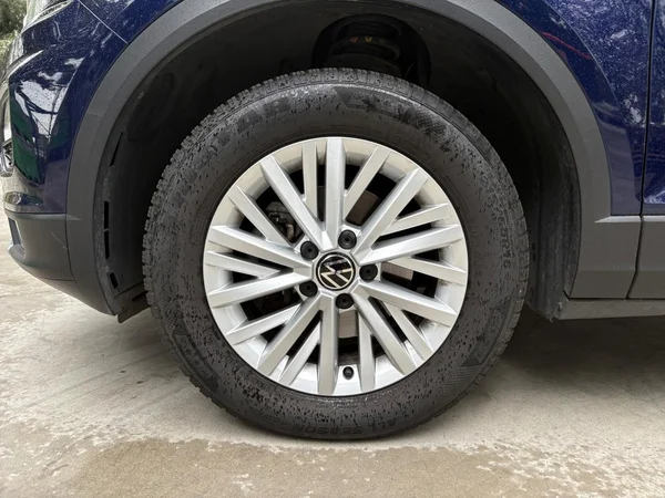 VOLKSWAGEN T-Roc (2021) — foto 16 van 24