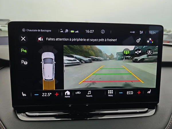 SKODA Enyaq (2024) — foto 19 van 29